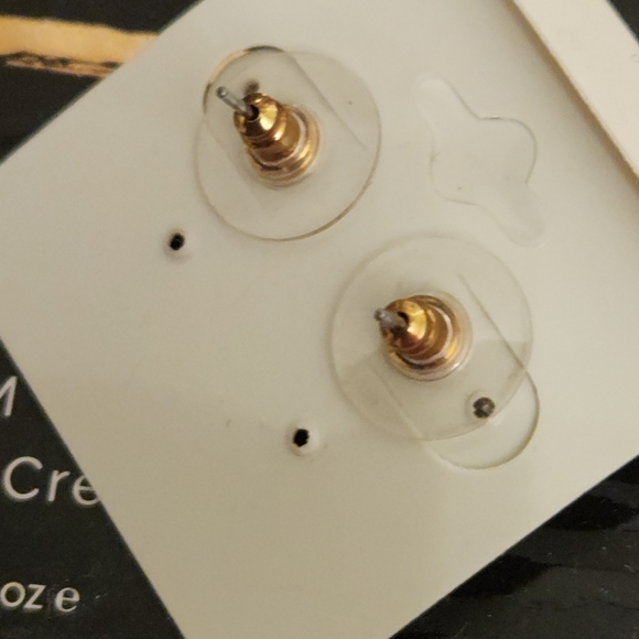 Yellow simulated stone from BeDazzle - Picture 2 of 2